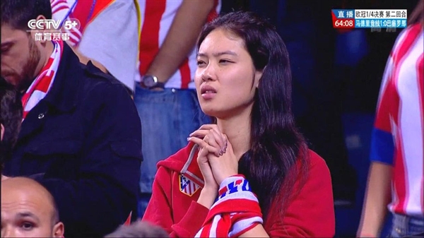 ����Ů��ŷ��ֱ������ ����Ц�ƾ�ͷ��÷����