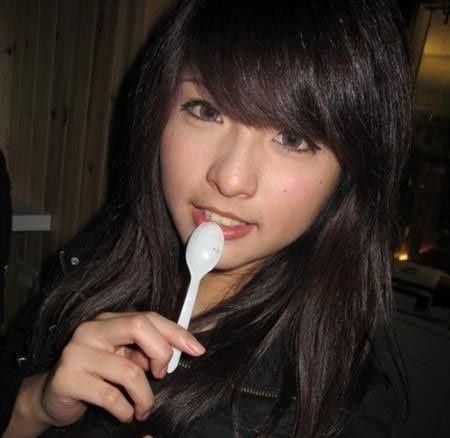 李某某案杨女士<em>照片</em>曝光艳照再被扒 台湾小模