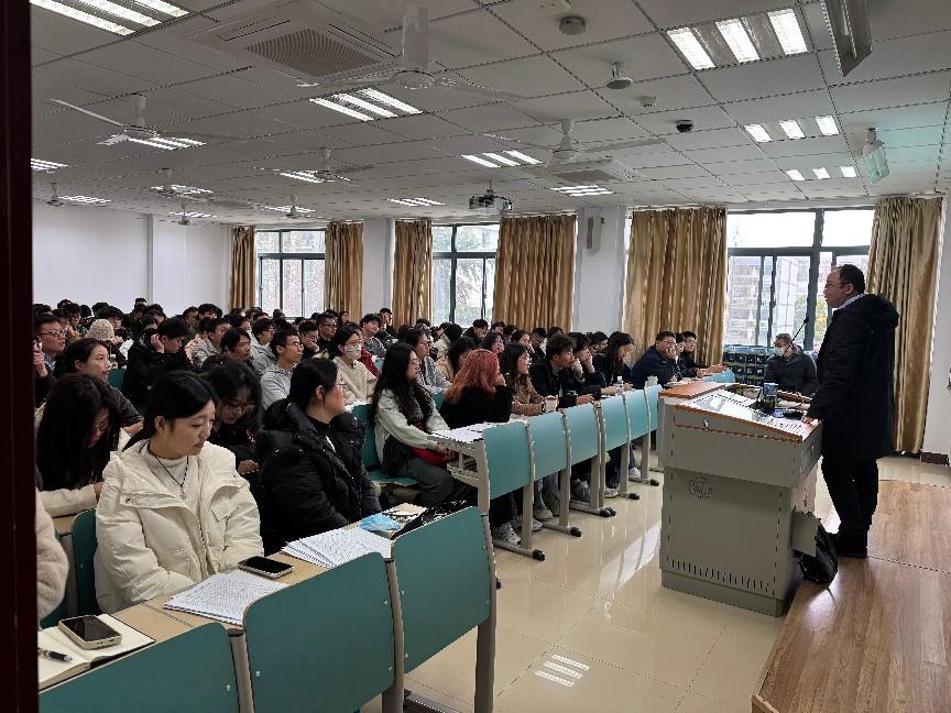 成人教育咨询