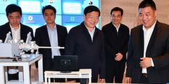 江苏省委书记娄勤俭寄语小镇： 在石墨烯领域勇于争先领跑