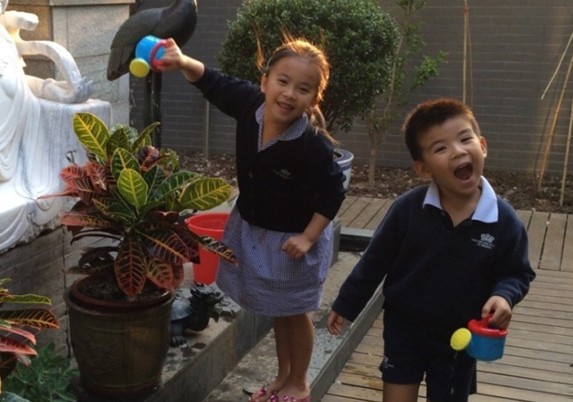 韩剧综艺节目恢复播出 音乐节目因沉船仍暂停