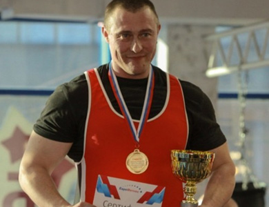 俄罗斯健美 帅气大叔 实为女汉子