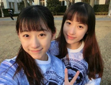 复旦大学<em>双胞胎姐妹</em>校花晒自拍合照走红_图片