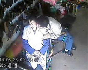 山东产妇产下12.9斤巨婴 盘点世界各国著名巨