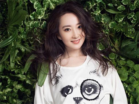 程媛媛邻家女孩写真曝光 喵星人上身俏皮可爱