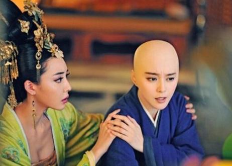 唐嫣:不当演员会是<em>空姐</em> 感情只有邱泽一段(图)