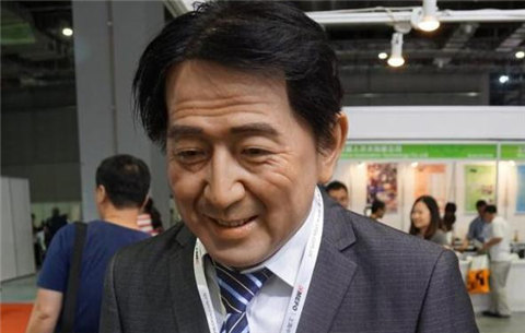 佩特雷斯库:上任首秀很重要 希望吴曦取得进球