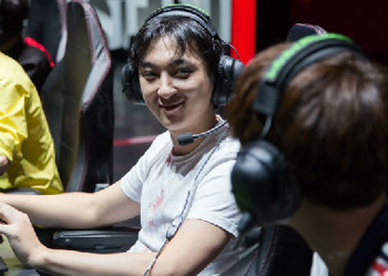 南大本科生跨专业研修 诺贝尔奖获得者任导师