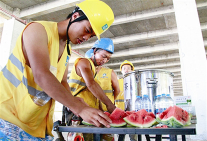 夏季施工 www.js.xinhuanet.com