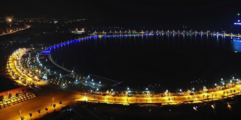 龙池湖夜景