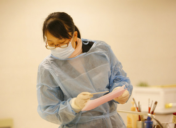(图片故事)女殡仪师:勇气的温度