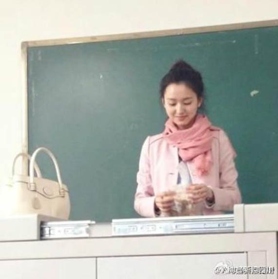 川<em>美女老师</em>酷似刘诗诗 男生出勤率爆表_图片频